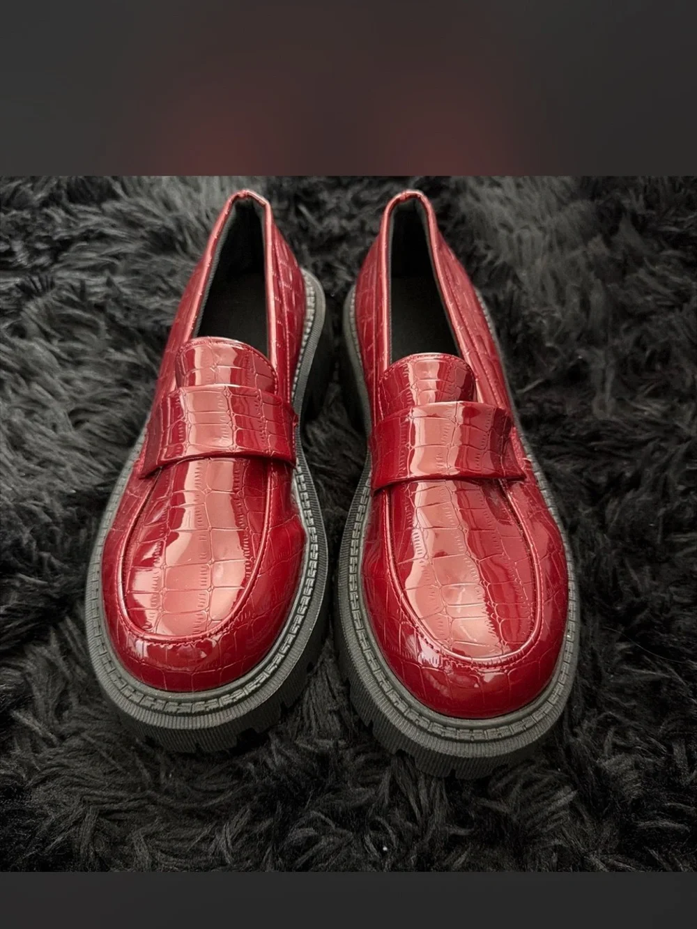 SHEIN Red Croc-Embossed Platform Loafers